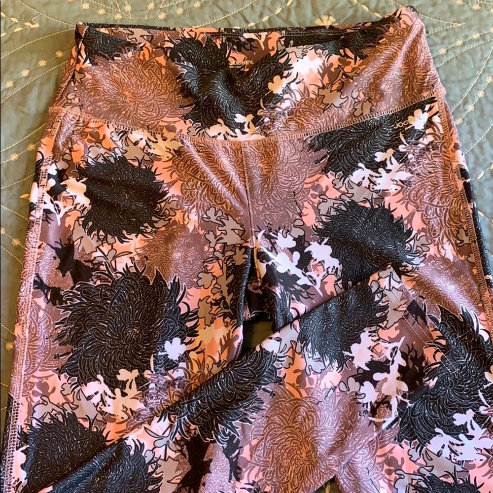 Floral Jockey Yoga Capris